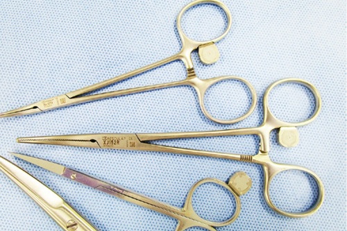 RFIDタグの取り付けられた鋼製器材