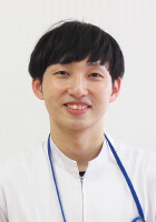 山根　優介