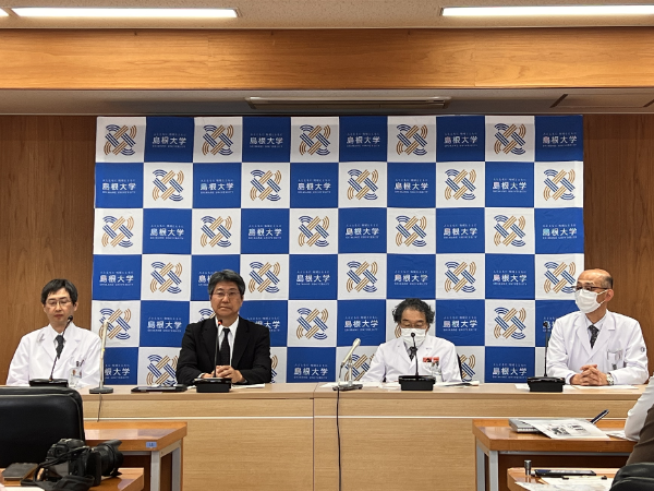 記者会見の様子 記者会見の様子
