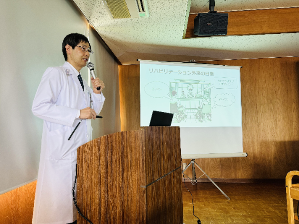 酒井先生プレゼンの様子 酒井先生プレゼンの様子