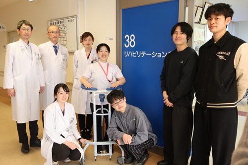 贈呈の様子