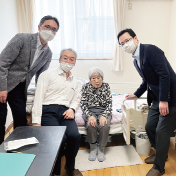 百寿者との写真