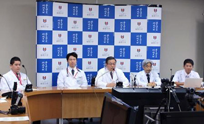 記者会見の様子