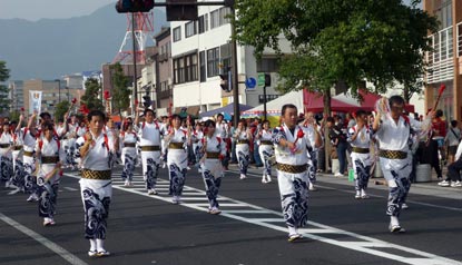 オロチ踊り