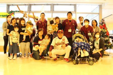 杜の都のサブちゃん」楽天・福山投手が小児病棟を訪問しました