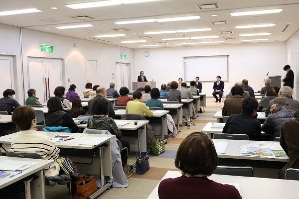 質疑応答の様子