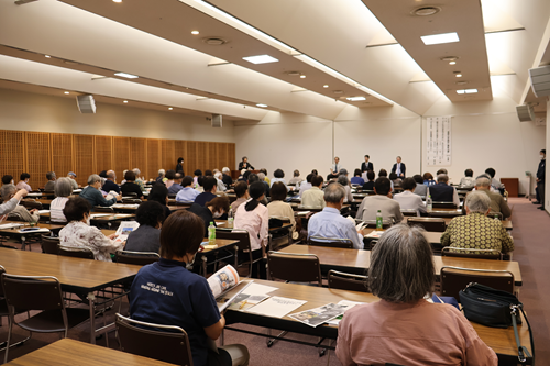 質疑応答の様子 質疑応答の様子