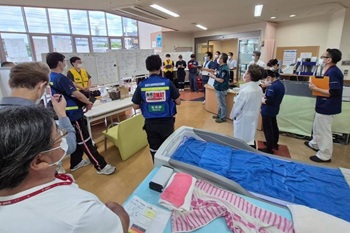 活動の様子(遠藤看護師) 活動の様子(遠藤看護師)